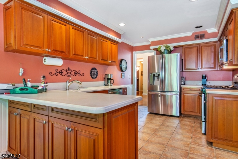 8 Tomahawk Dr