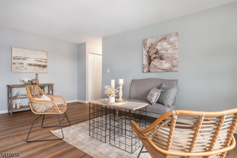 100 Pierson Miller Dr 9