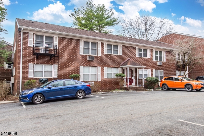 100 Pierson Miller Dr 9