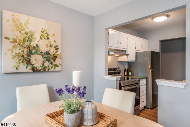 100 Pierson Miller Dr 9