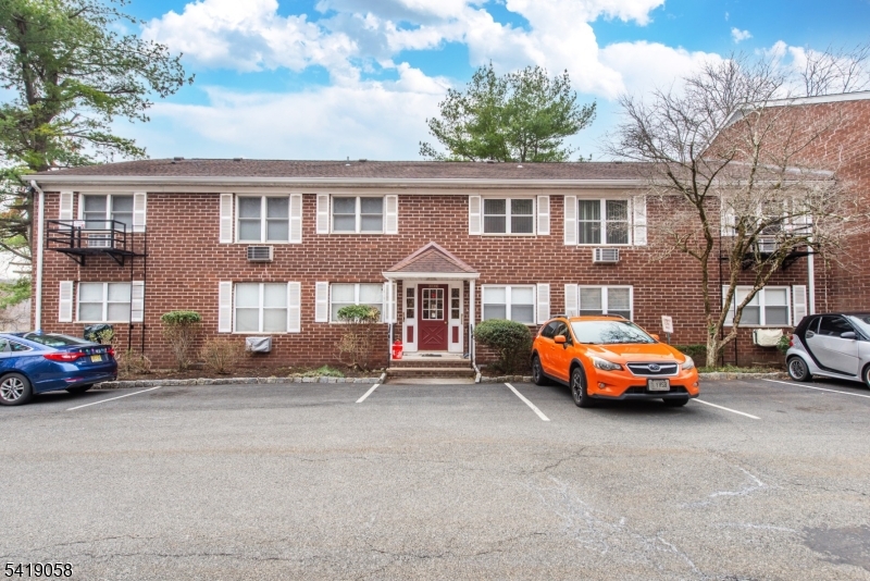100 Pierson Miller Dr 9