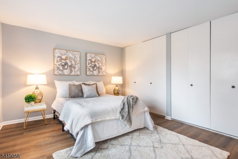 100 Pierson Miller Dr 9