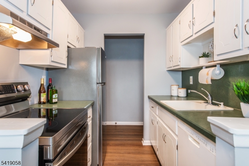 100 Pierson Miller Dr 9