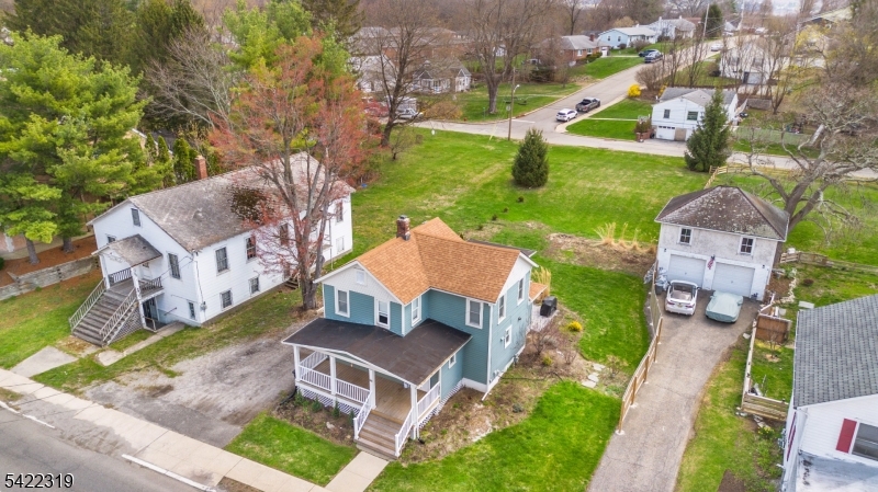 46 E Main St