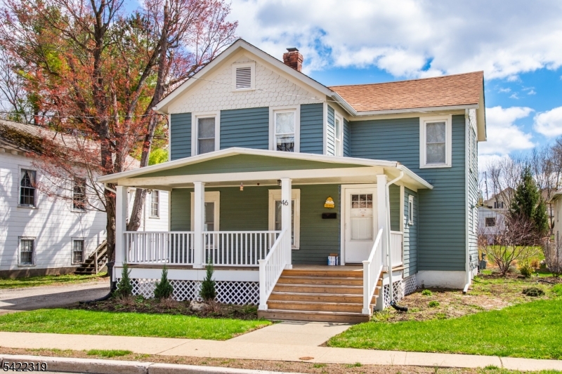 46 E Main St