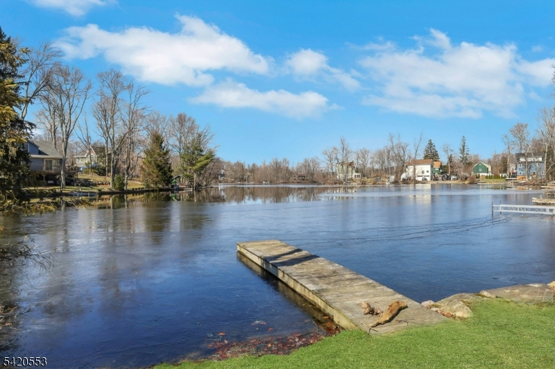 199 Lake Shore Dr