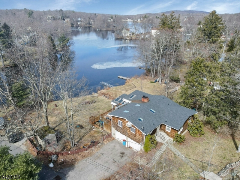 199 Lake Shore Dr