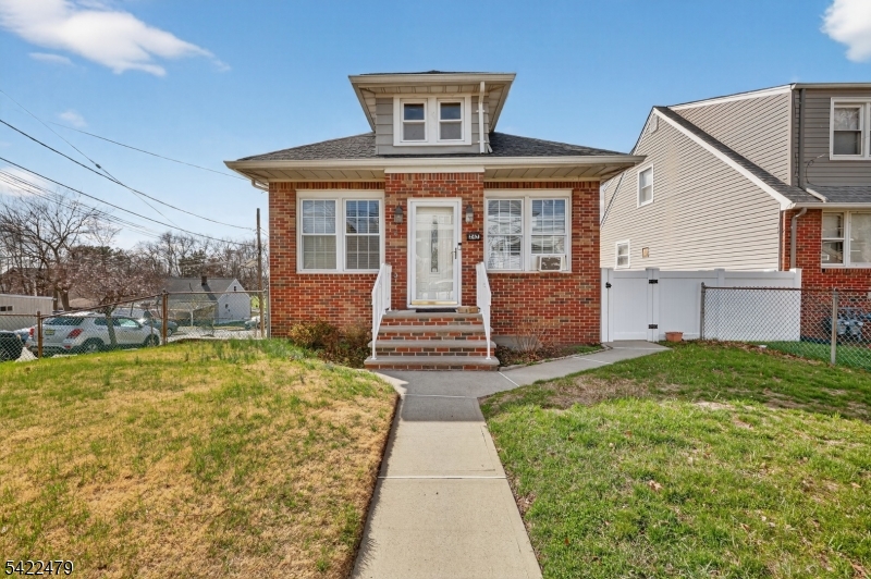 247 Malcolm ave