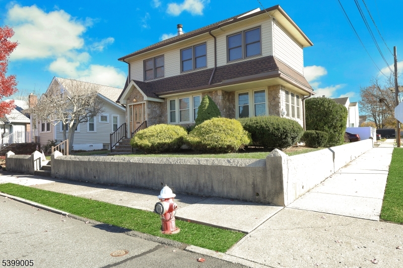 80 Garfield Pl