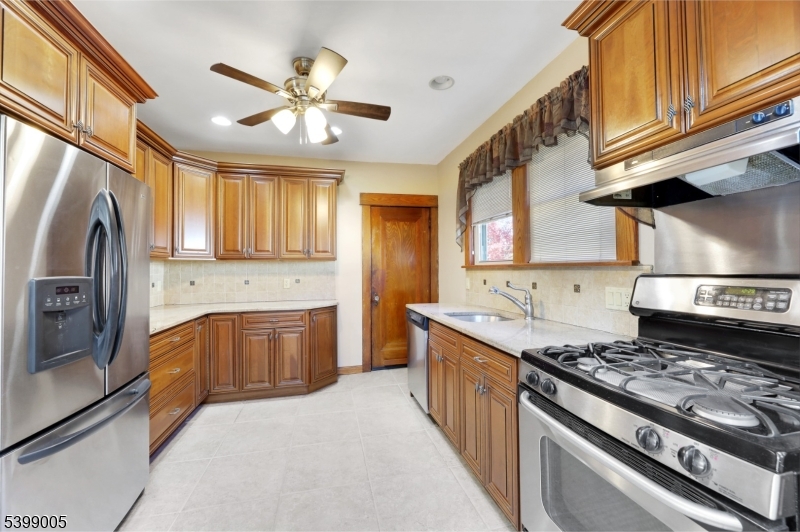 80 Garfield Pl
