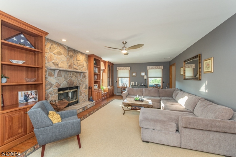 144 Notch Rd