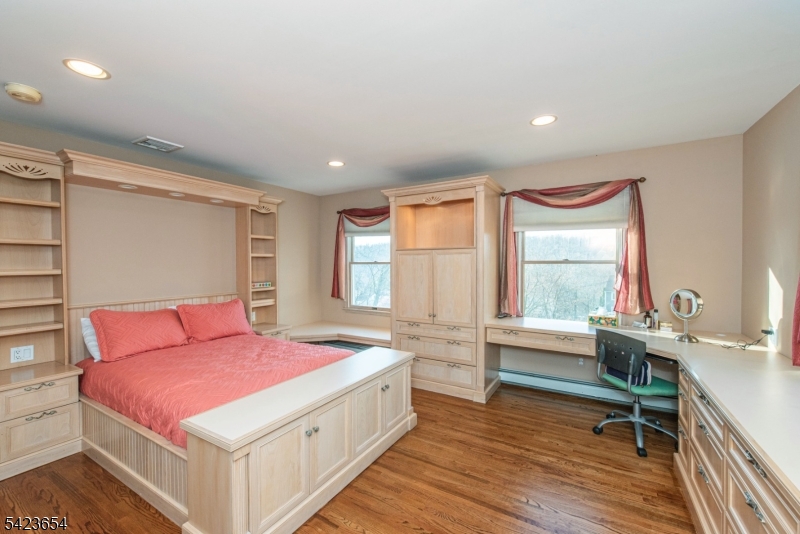 144 Notch Rd