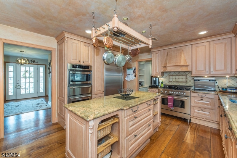 144 Notch Rd