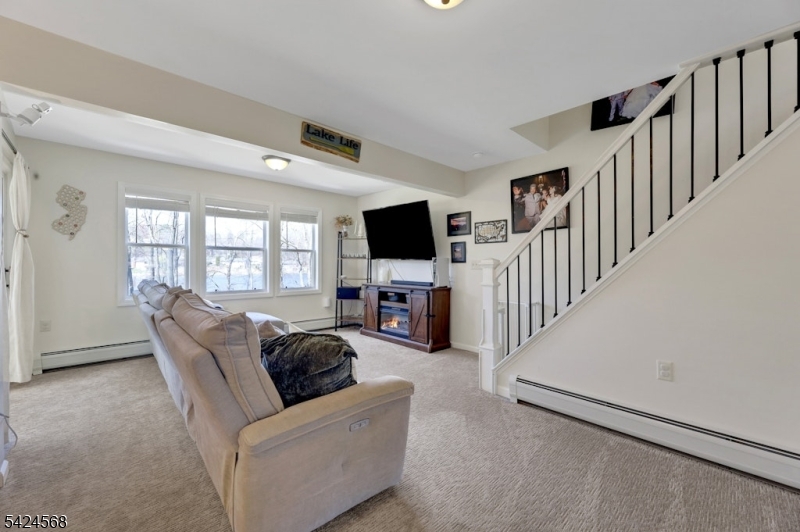 23 Up Mt Glen Lake Dr