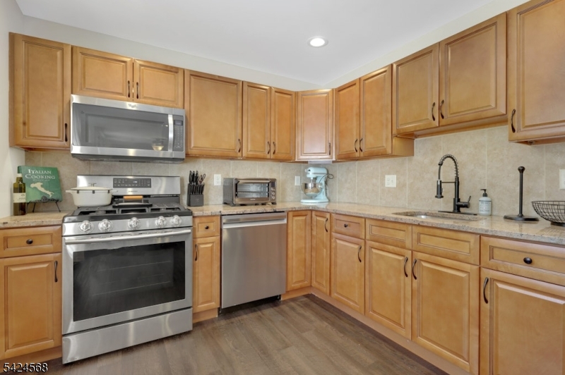 23 Up Mt Glen Lake Dr