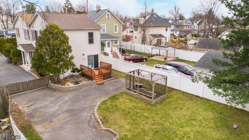 197 Fort Lee Rd