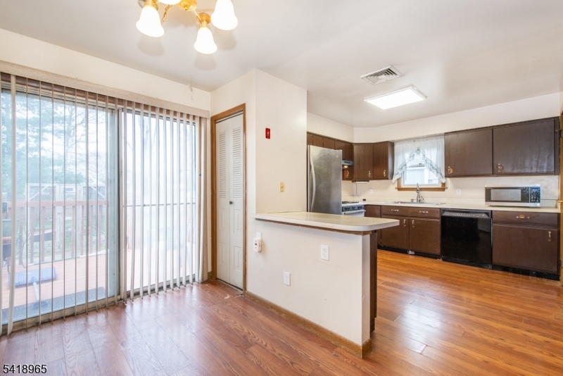 197 Fort Lee Rd