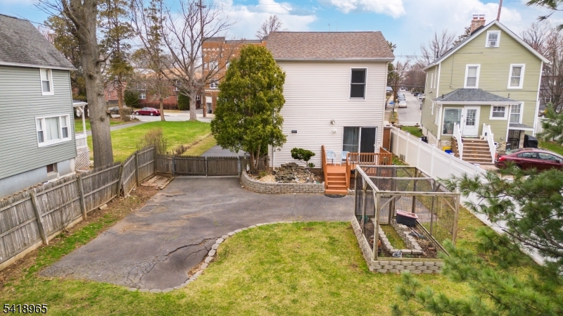 197 Fort Lee Rd