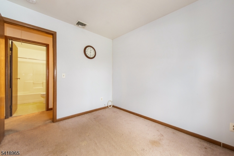 197 Fort Lee Rd