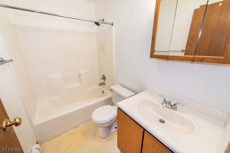 197 Fort Lee Rd