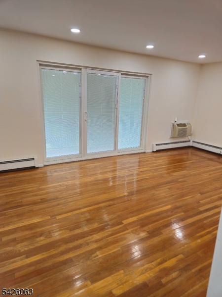 366 Hoover Ave 119