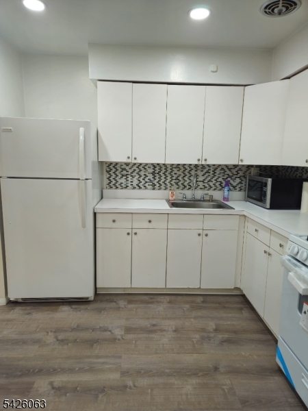 366 Hoover Ave 119