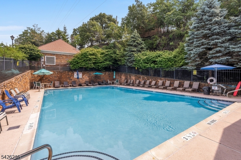 114 Ridge Dr
