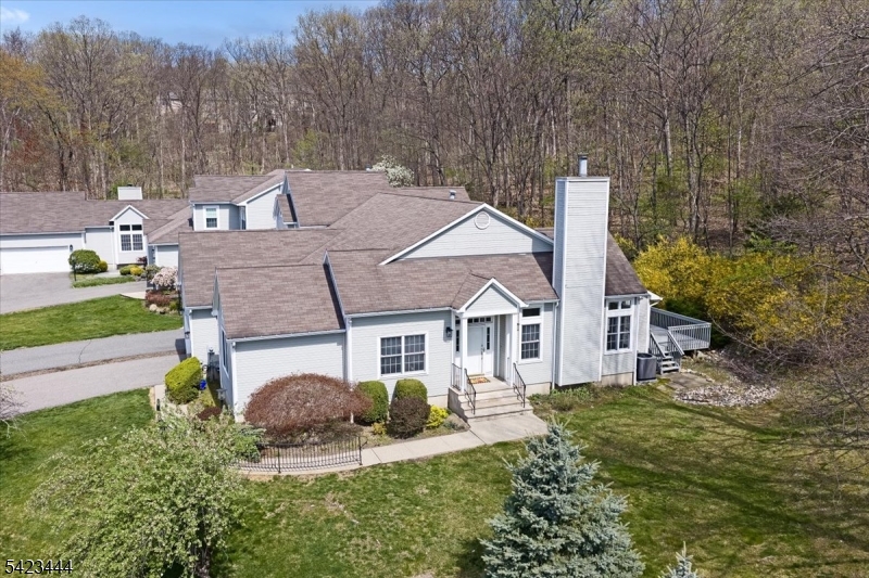 126 Worcester Dr
