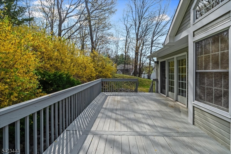 126 Worcester Dr