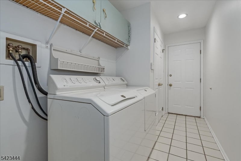 126 Worcester Dr