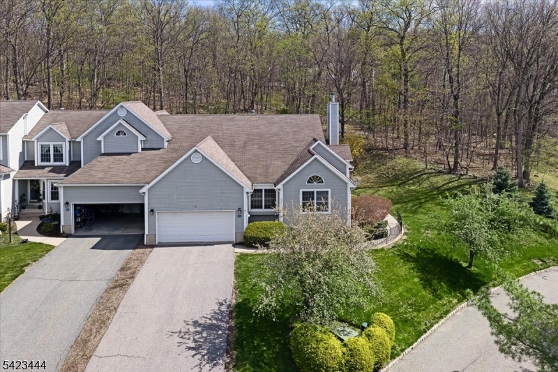 126 Worcester Dr