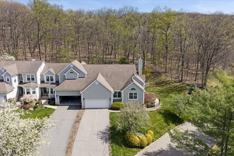126 Worcester Dr