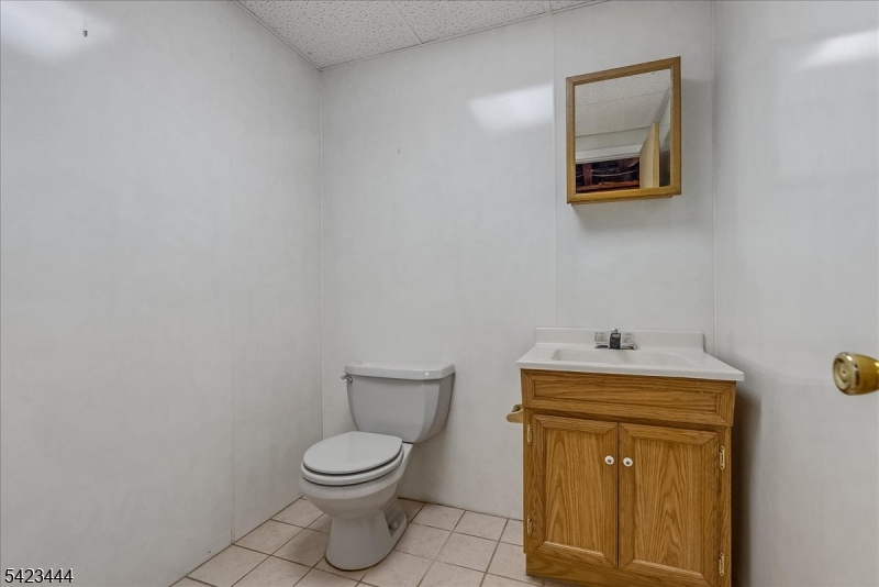 126 Worcester Dr