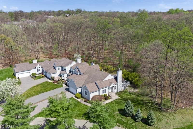 126 Worcester Dr