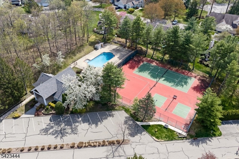 126 Worcester Dr