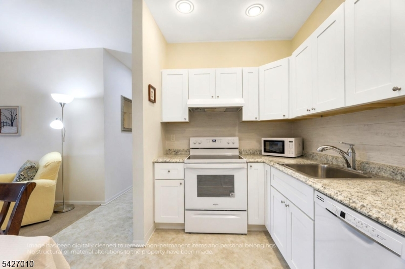6412 Richmond Rd 6412