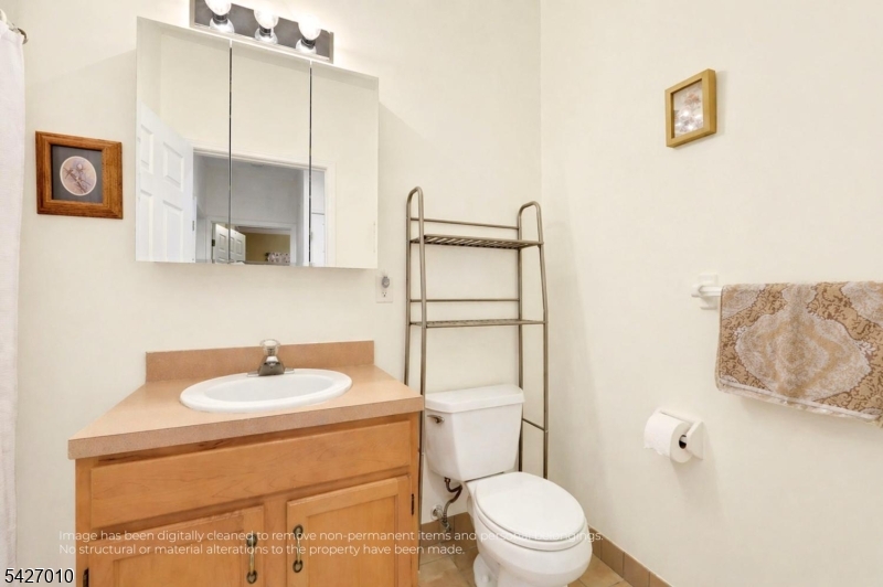 6412 Richmond Rd 6412
