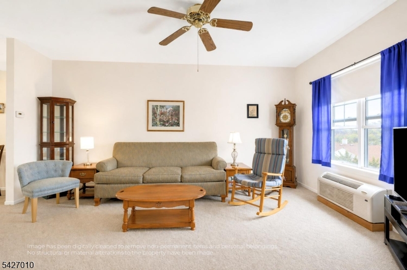 6412 Richmond Rd 6412