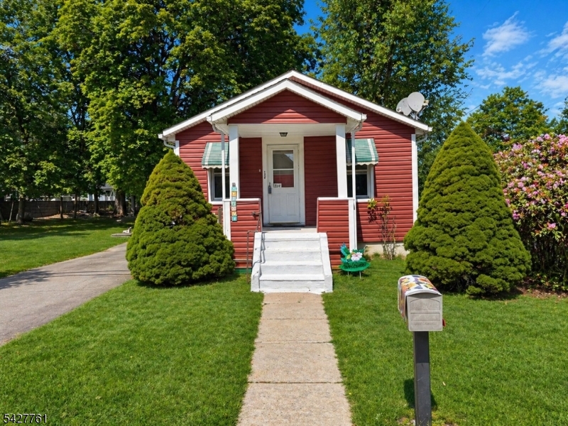 124 Central Ave