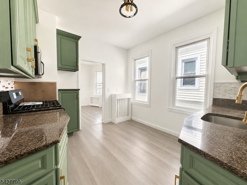 22 Harrison Ave 2