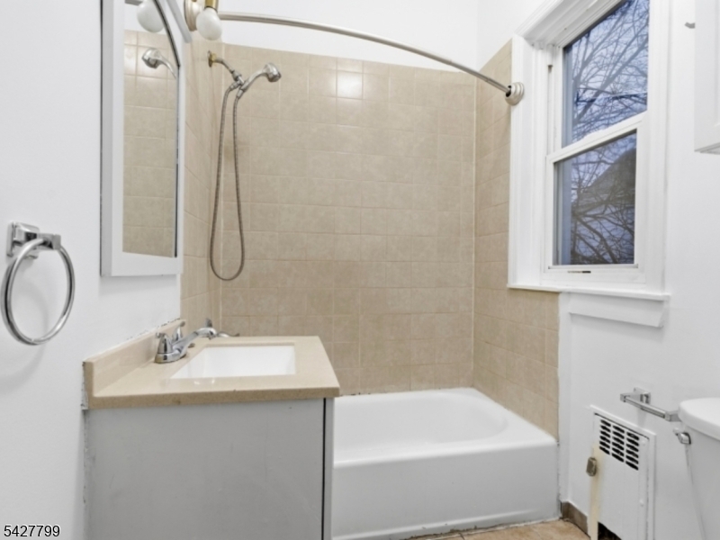 22 Harrison Ave 2