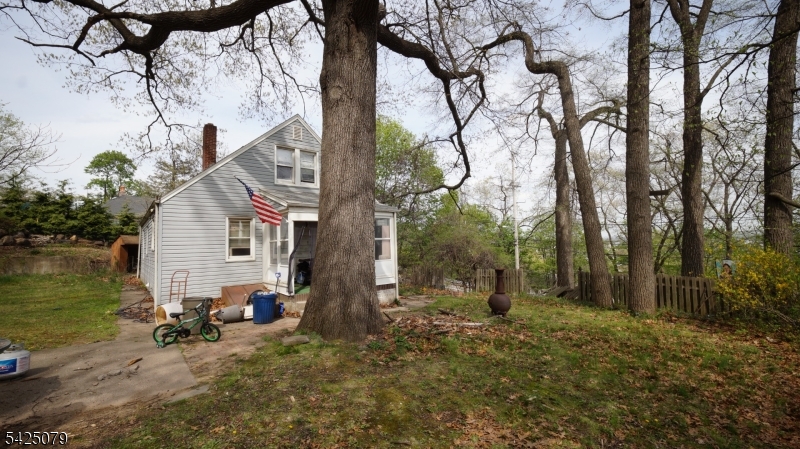 290 Central Ave