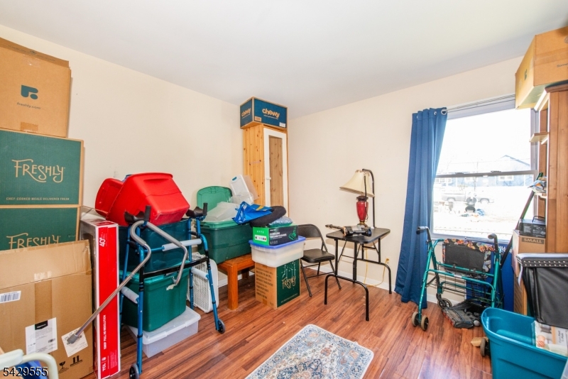128 Highland Blvd
