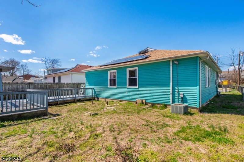 128 Highland Blvd