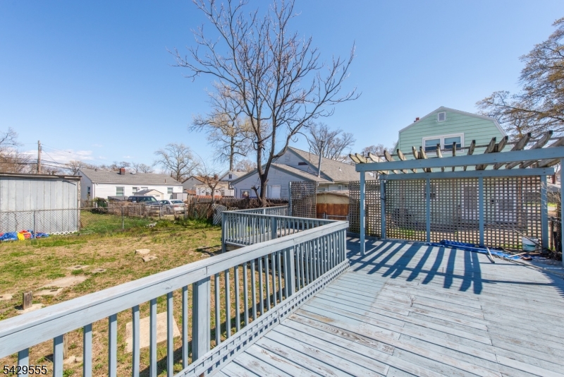 128 Highland Blvd