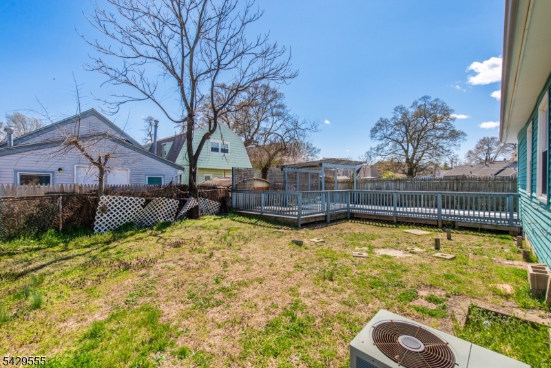 128 Highland Blvd