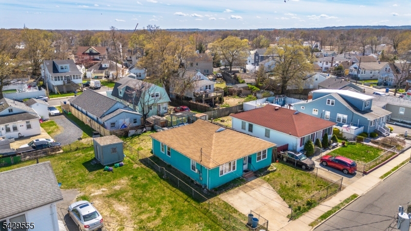 128 Highland Blvd