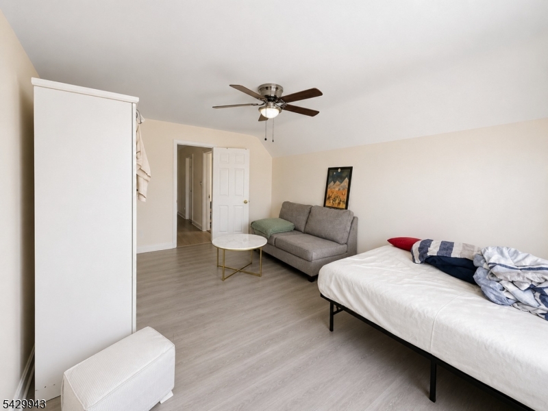 270 Pacific St 3