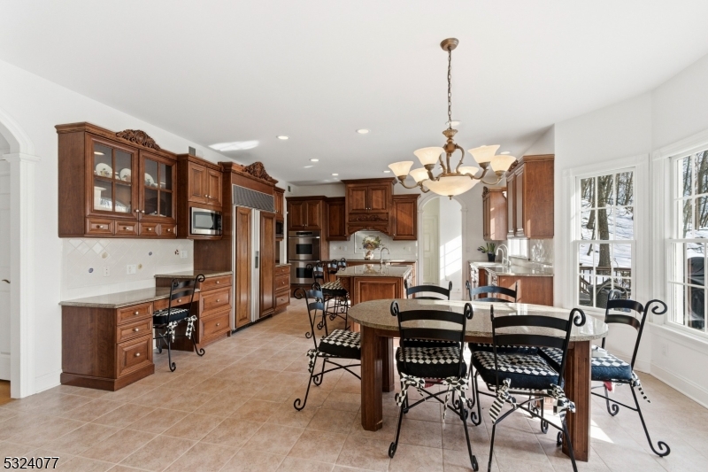 4 Deer Trail Rd