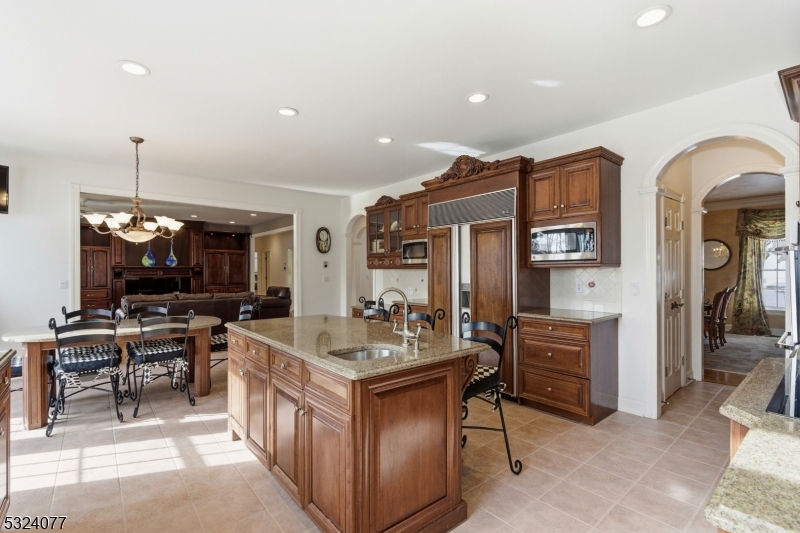 4 Deer Trail Rd